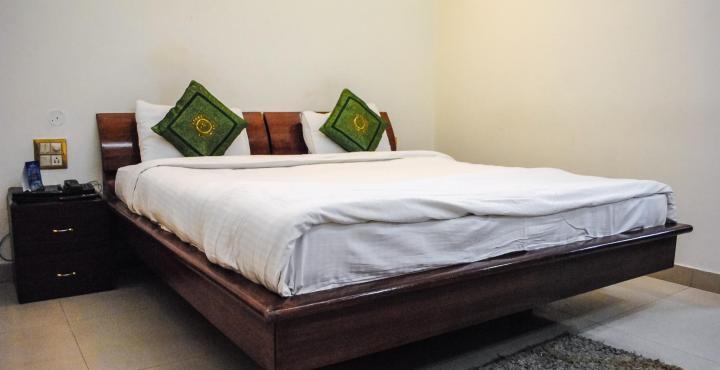 Treebo Shanta Inn Lucknow Exterior foto